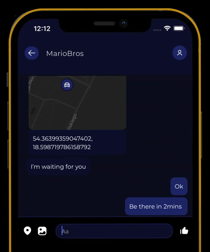 Rozmowa na czacie OnlyCars z udostępnioną lokalizacją na mapie